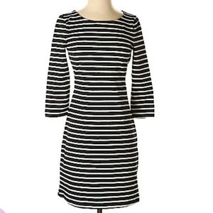 Women's striped body con t shirt dress | XS